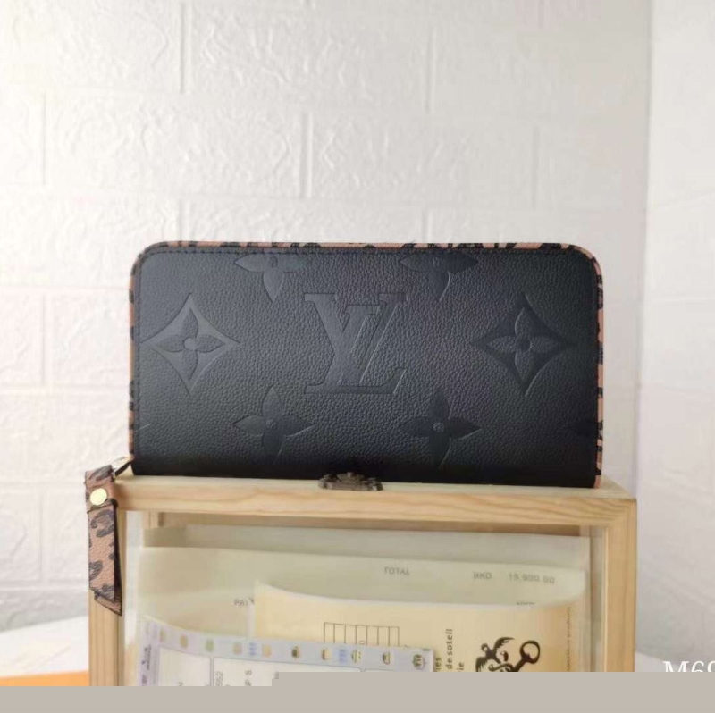 LV Clutch Bags